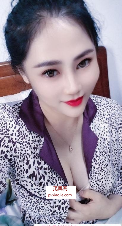 昆山胸大屁股大