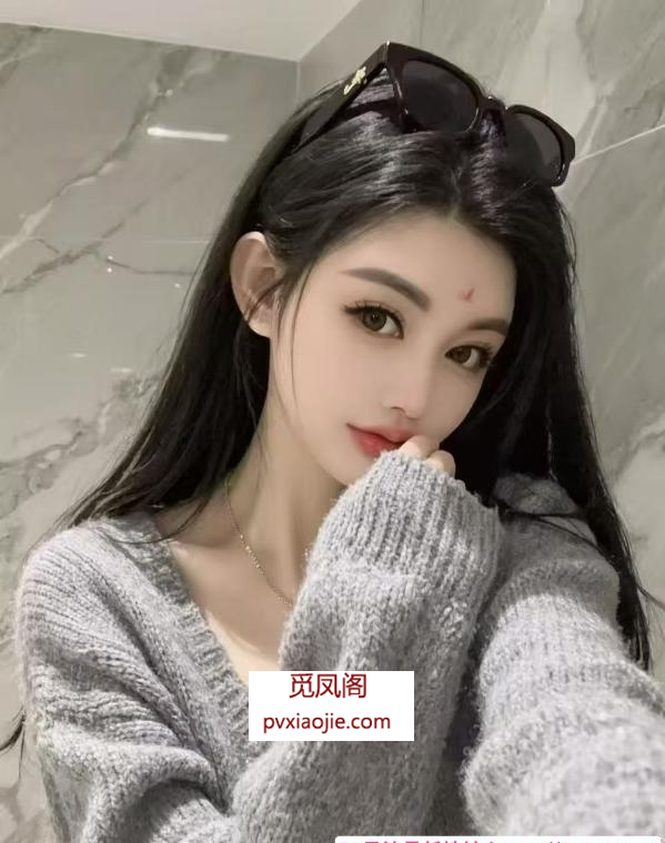 汉口美女蓝齐儿姐妹花